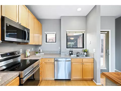 3187 Blake St #2, Denver, CO 80205 photo 9