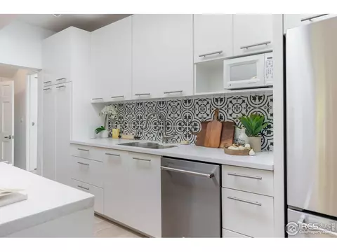 875 Grant Pl, Boulder, CO 80302 photo 9