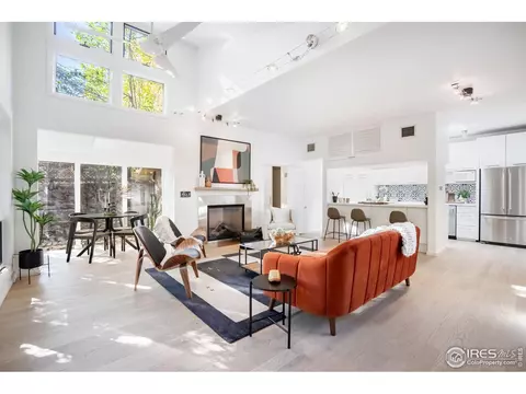 875 Grant Pl, Boulder, CO 80302 photo 3