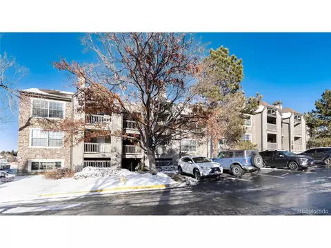 9180 E Arbor Cir #J, Englewood, CO 80111