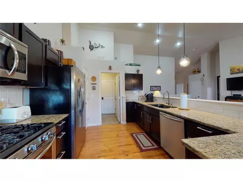 10623 Coal Mine St, Longmont, CO 80504 photo 2