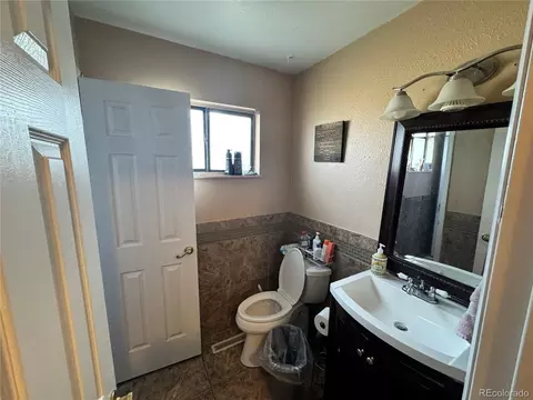 Bath - 1838 E 98th Ave, Thornton, CO 80229 photo 1 of 6