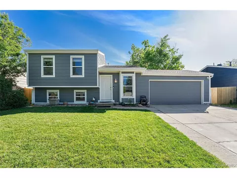 19523 E Buchanan Pl, Aurora, CO 80011