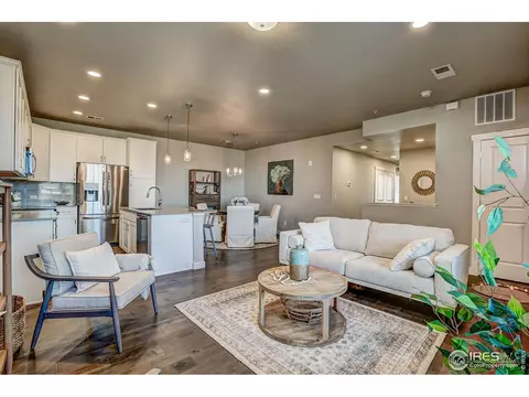 370 High Point Dr #D-102, Longmont, CO 80504