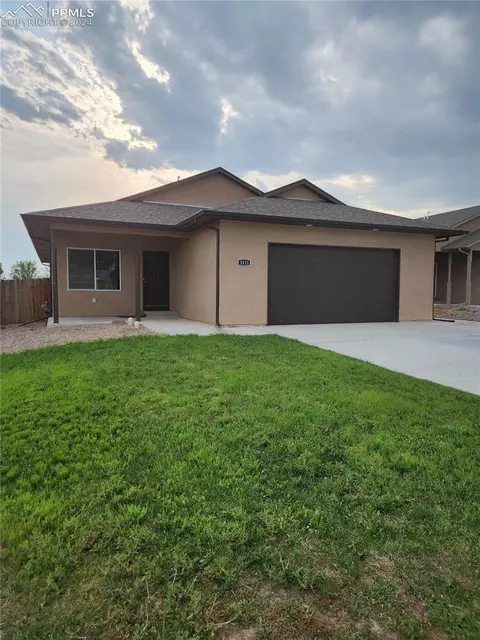 3121 Adrian Ave, Pueblo, CO 81008