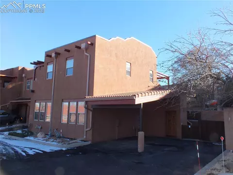 7 Taos Pl, Manitou Springs, CO 80829