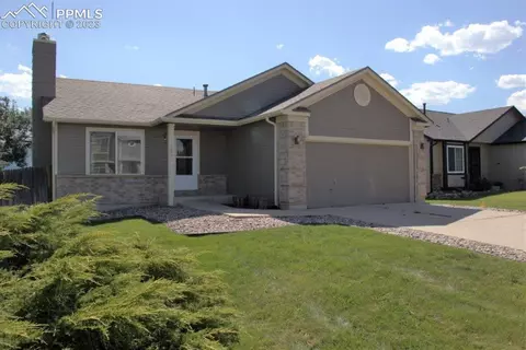 1523 Canoe Creek Dr, Colorado Springs, CO 80906