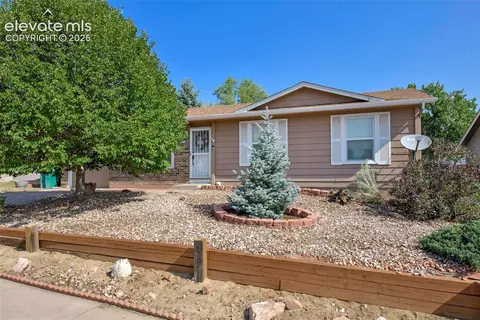 6830 Parkridge Ct, Colorado Springs, CO 80915