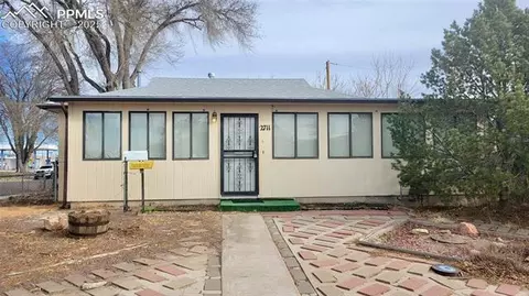 2711 Dahlia Ln, Pueblo, CO 81004