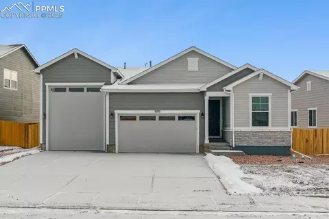 9757 Pennycress Dr, Colorado Springs, CO 80925