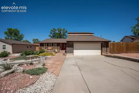 3231 Shalimar Ter, Pueblo, CO 81008