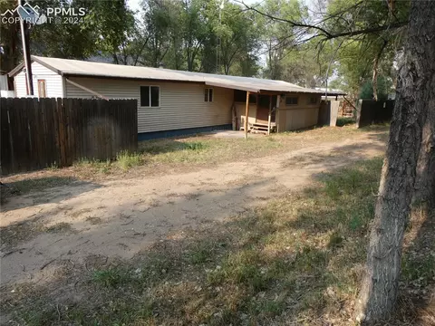 11 E Third St, Ramah, CO 80832
