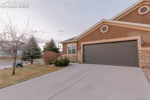 5312 Oak Spring Hts, Colorado Springs, CO 80923