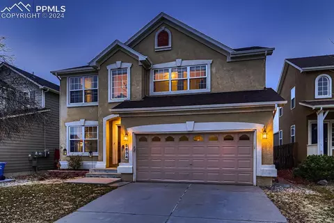 5634 Pioneer Mesa Dr, Colorado Springs, CO 80923