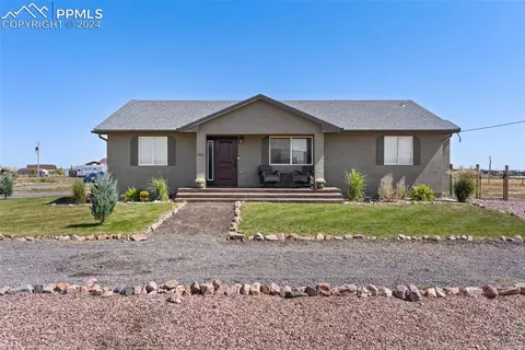 1100 E Buffalo Bill Ln, Pueblo, CO 81007