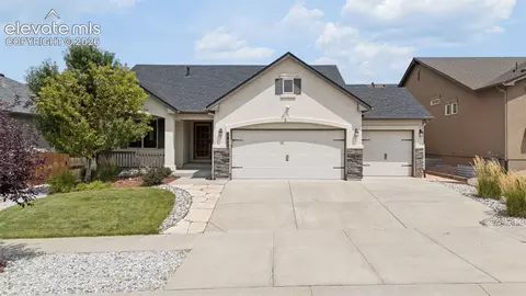 6840 Mustang Rim Dr, Colorado Springs, CO 80923