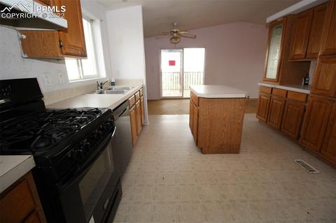 6550 Sengbeil Rd, Yoder, CO 80864 photo 9
