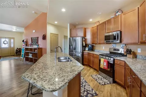 202 Junior Ct, Florence, CO 81226 photo 9