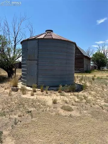 34175 Truckton Rd, Yoder, CO 80864 photo 7