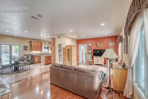 Living - 796 Knickerbocker Rd, Silver Cliff, CO 81252 photo 2 of 3