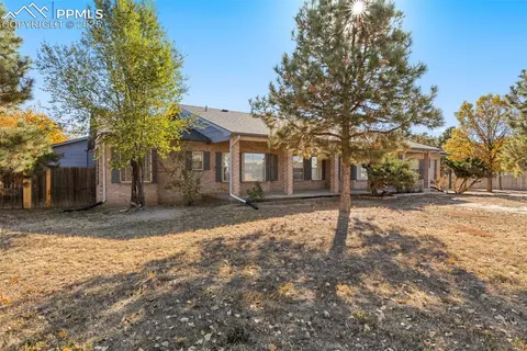 2535 Canada Dr, Colorado Springs, CO 80922