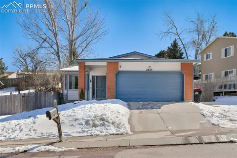 3555 Point Of The Rocks Dr, Colorado Springs, CO 80918