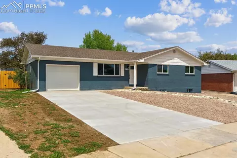 910 Dunston St, Colorado Springs, CO 80907