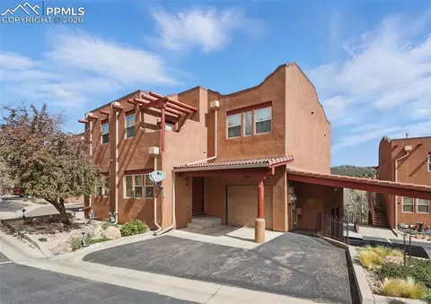 18 Taos Pl, Manitou Springs, CO 80829
