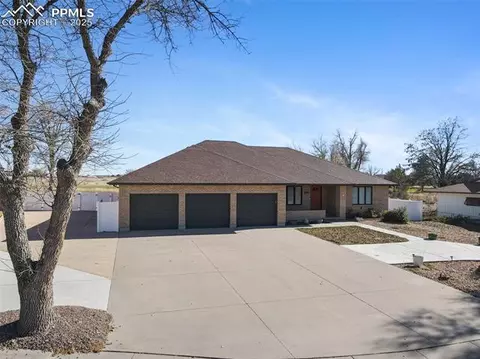 408 S Birdie Dr, Pueblo West, CO 81007