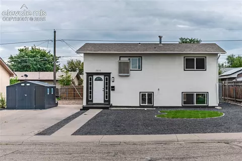 3816 Devonshire Ln, Pueblo, CO 81005