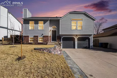 7885 Lindsey Dr, Colorado Springs, CO 80920