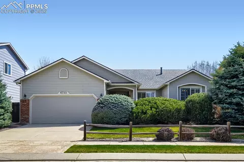 6715 Snowy Range Dr, Colorado Springs, CO 80923