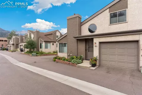 81 Crystal Park Rd #A, Manitou Springs, CO 80829