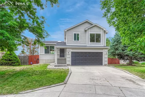 845 Crestline Dr, Colorado Springs, CO 80916