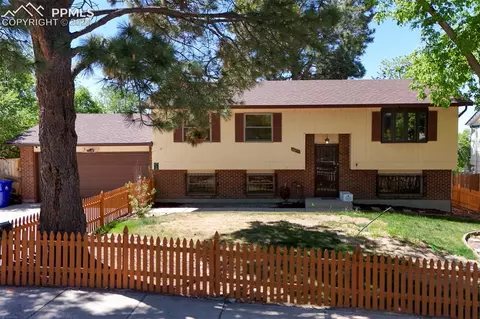 6655 Pawnee Cir, Colorado Springs, CO 80915