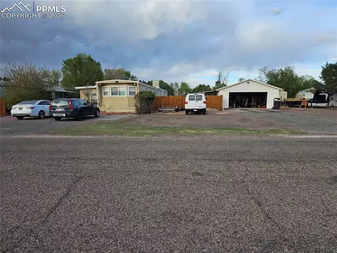 722 S Dante Dr, Pueblo West, CO 81007