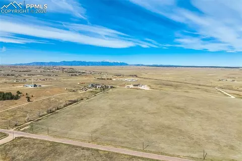 2 Peyton Highway, Peyton, CO 80831