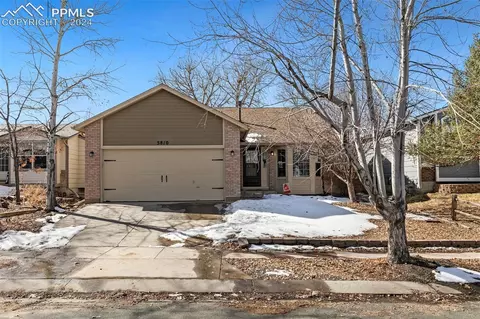 5810 Grapevine Dr, Colorado Springs, CO 80923