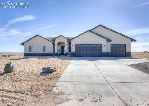 1886 E Spanish Lady Ln, Pueblo West, CO 81007