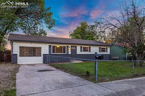 2075 Pepperwood Dr, Colorado Springs, CO 80910