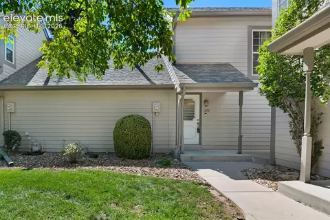 292 Cobblestone Dr, Colorado Springs, CO 80906