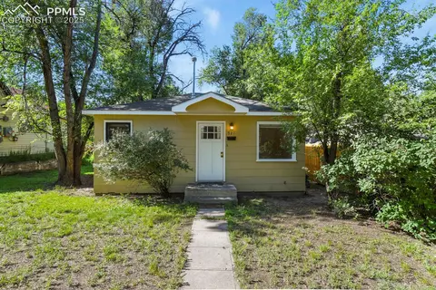 921 E Cucharras St, Colorado Springs, CO 80903
