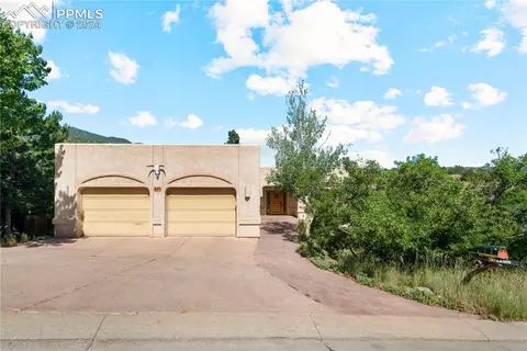 605 Crystal Hills Blvd, Manitou Springs, CO 80829