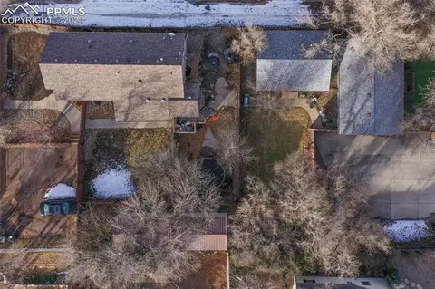 1617 N Chestnut St, Colorado Springs, CO 80907