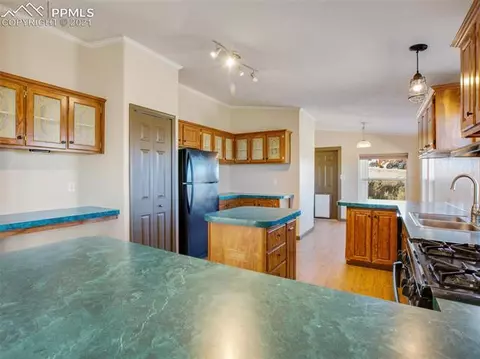 80 Elfin Glen Dr, Divide, CO 80814 photo 9