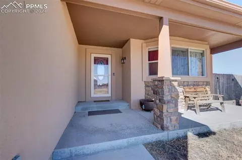 16210 Mcconnell Ct, Peyton, CO 80831 photo 2