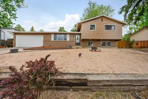 5290 Redondo Cir, Colorado Springs, CO 80918