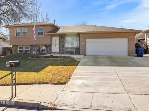 181 Regency Blvd, Pueblo, CO 81005