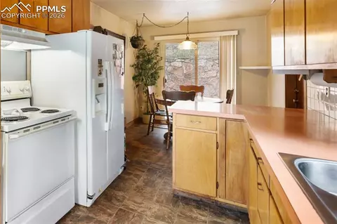 Kitchen - 8150 W Highway 24, Cascade, CO 80809 photo 2 of 2