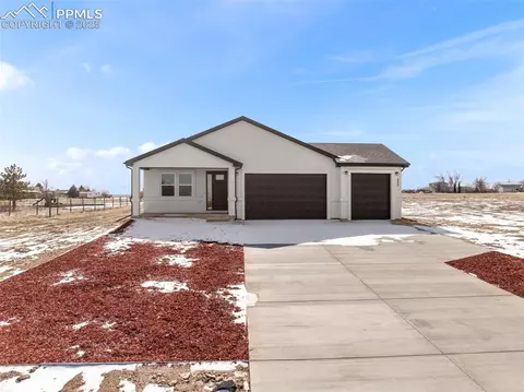 922 E Parkrose Dr, Pueblo, CO 81007